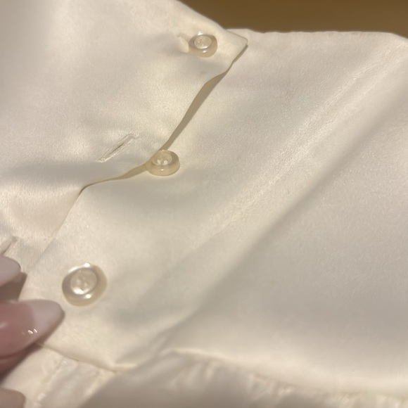 Easter Dress 3t egg shell white, pink & white floral accent - Picture 3 of 5